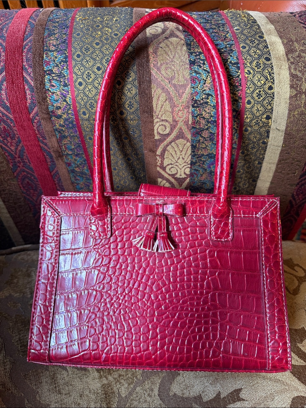 Elegant Red Faux LeatherCroc-Embossed Purse by Liz Claiborne